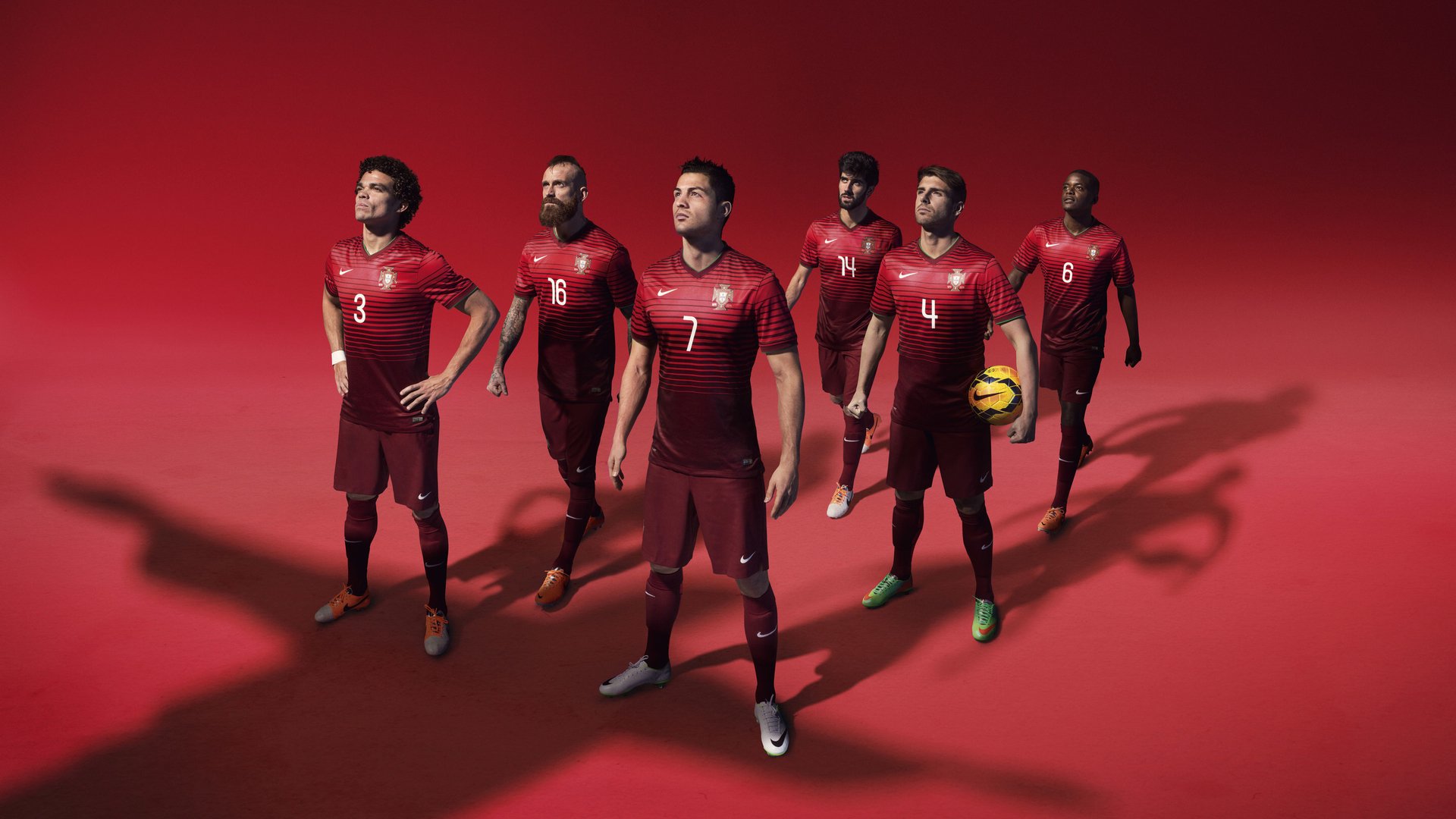 蒂亚戈终场前绝杀引爆全场,那不勒斯逆转洪都拉斯书写欧冠新章